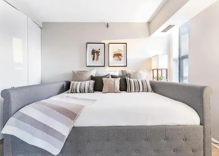 Downtown King Bed Rooftop Fitness Center Flr View Casa de férias *